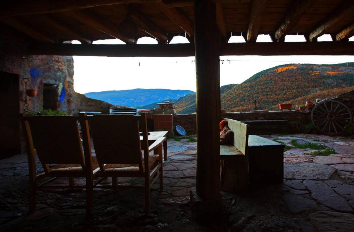 Casa Manel - Loft Rustico Con Encanto Montcortes المظهر الخارجي الصورة
